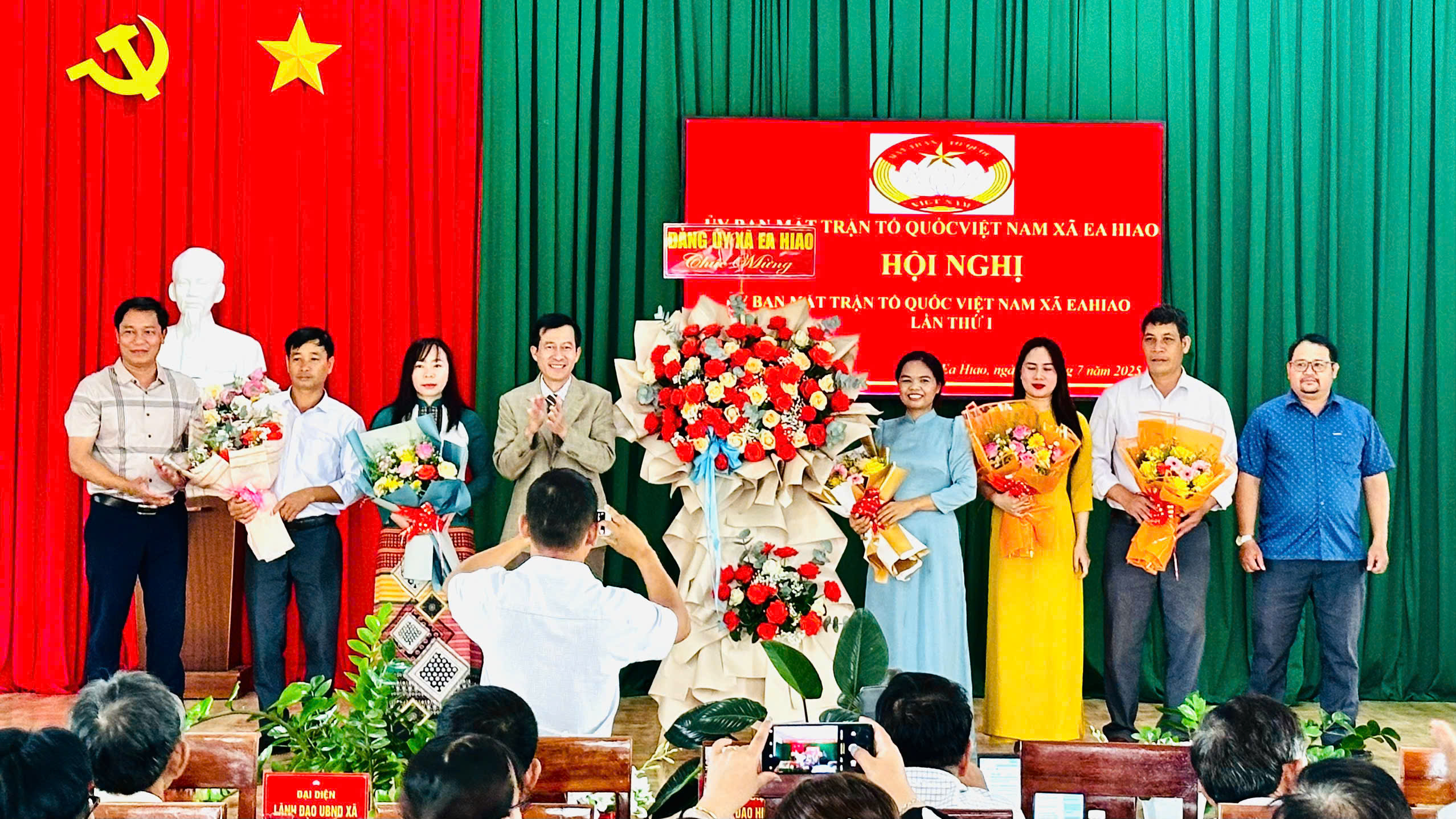 Hội nghị Uỷ ban Mặt trận Tổ quốc Việt Nam xã Ea Hiao lần thứ nhất