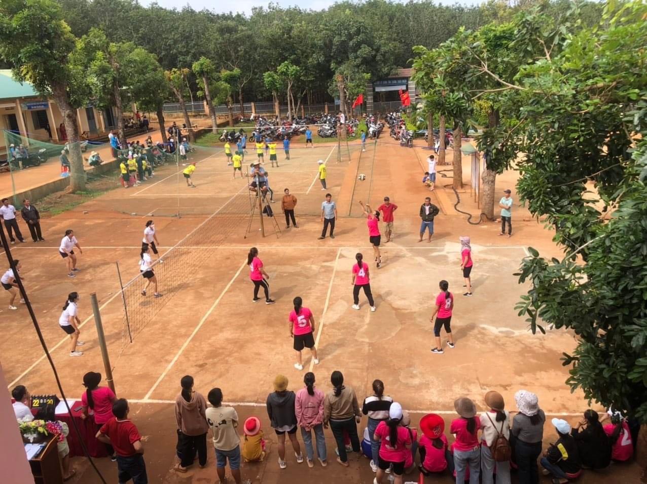 z4813328306299_68b73f1e7ab4d1597fc4aca70fb1cd13