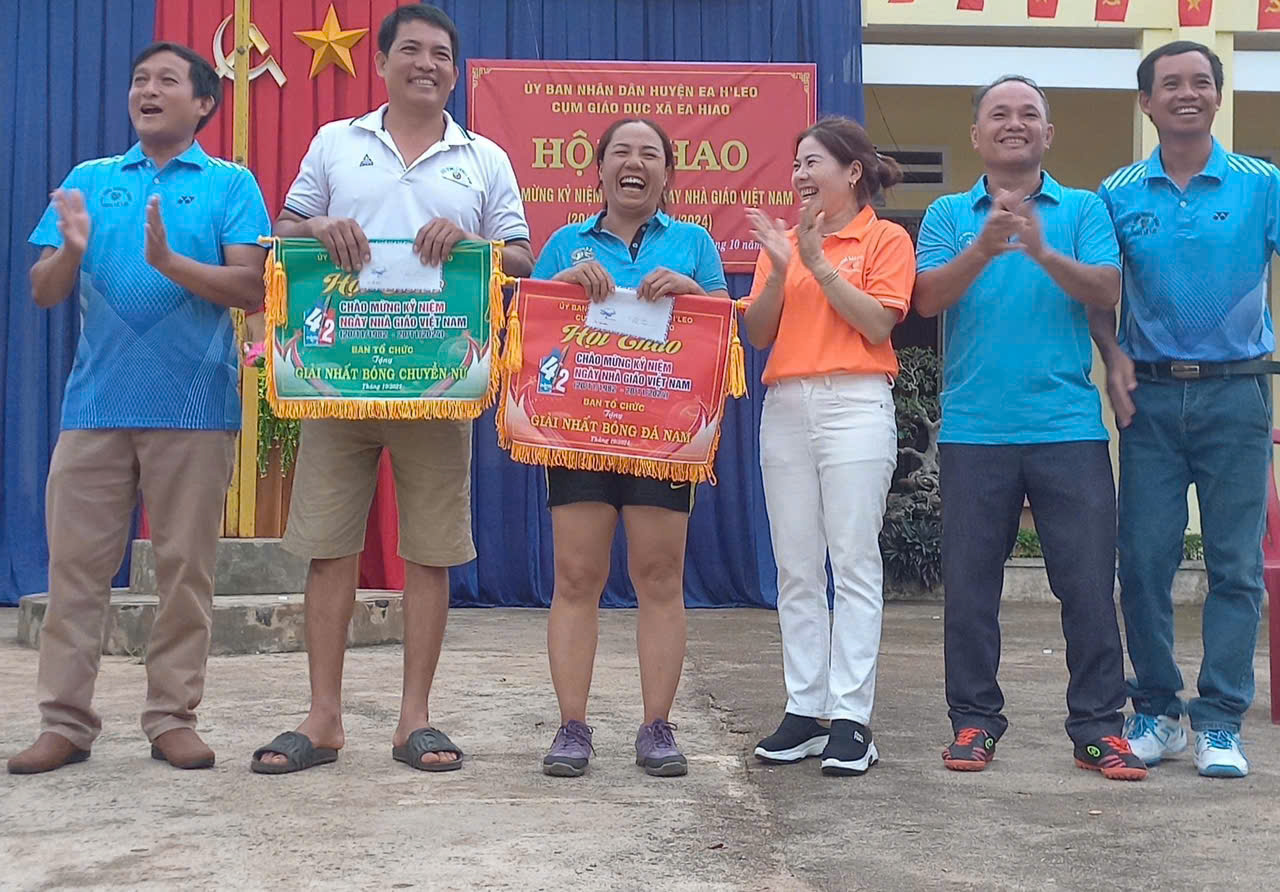 z5951603342481_8b72e62fe364bb909a9a51ac6bb4b081