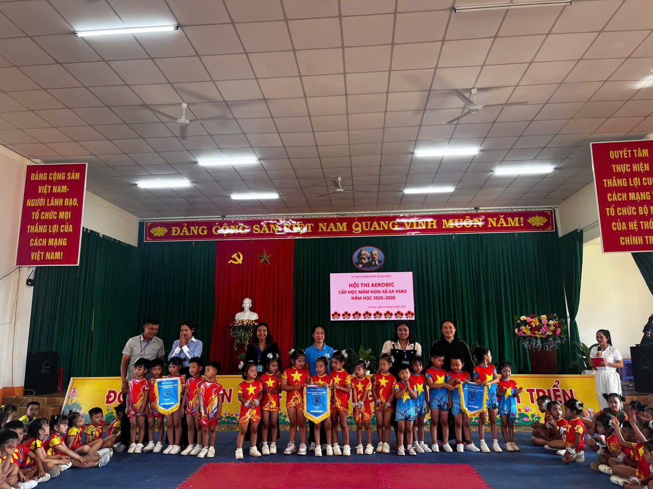 z7700211888953_669a3063c51843c1cc7d8b15428fdd45