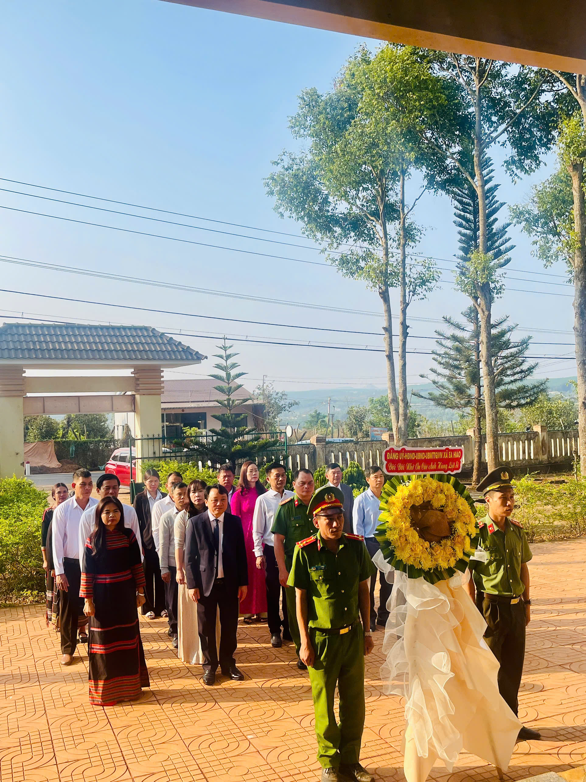 z7673451618186_5f9044d7ffcc57c855dace71c611d933