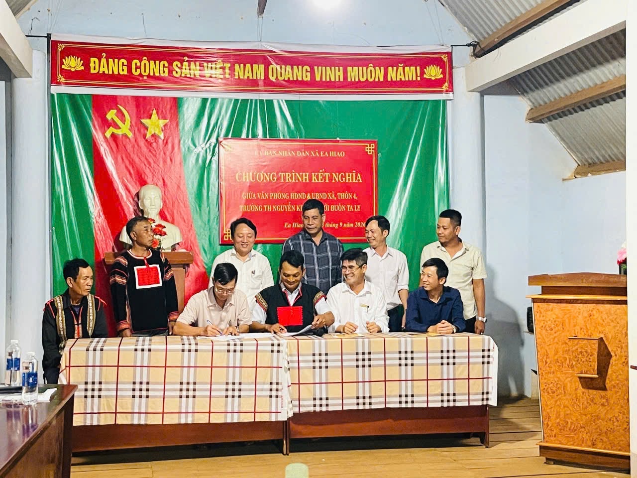 Ea Hiao: Ba đơn vị kết nghĩa với Buôn Ta Ly
