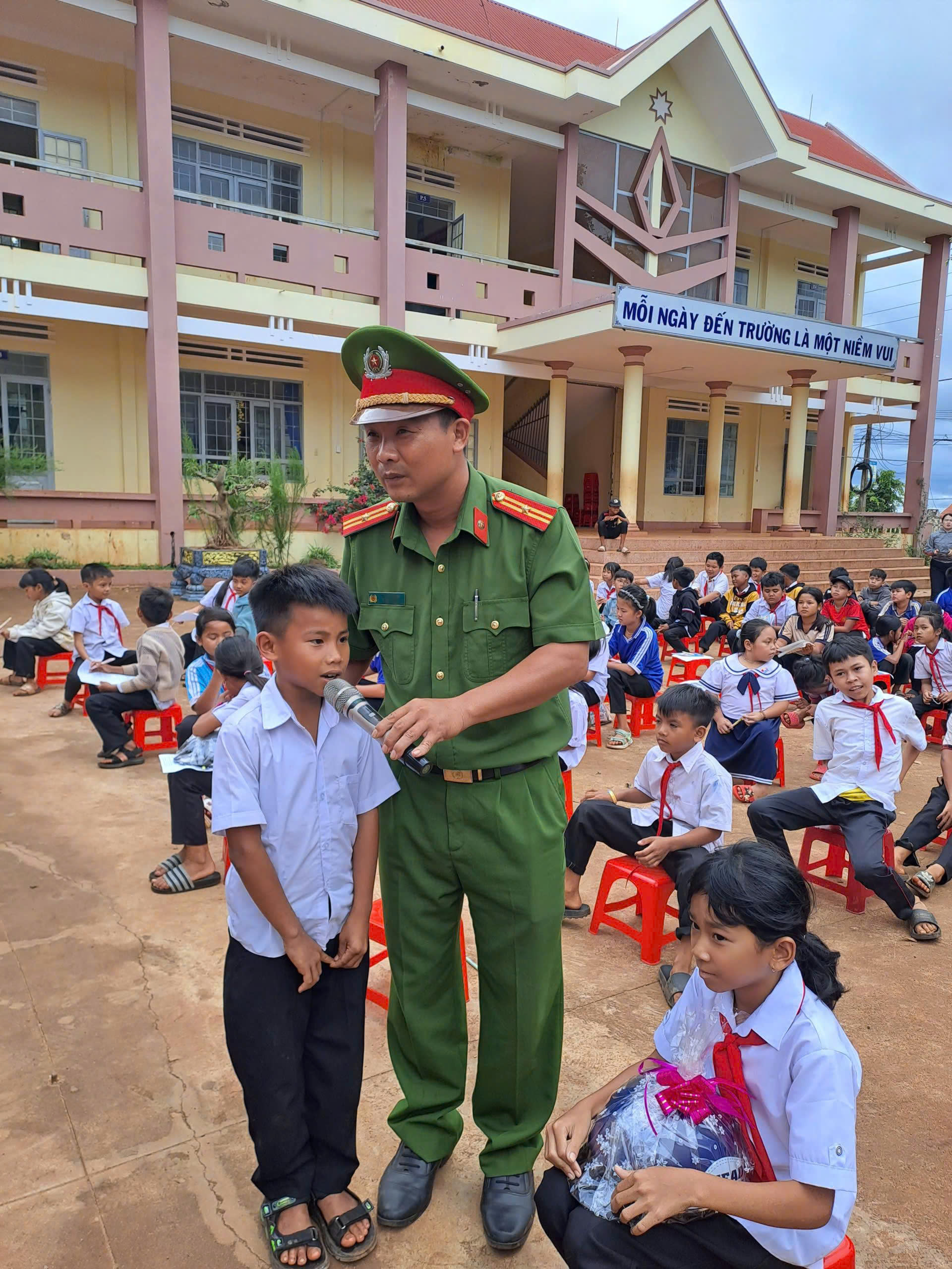 z7039364648574_2c2d1e5842aead81f7517ffef72dbd41