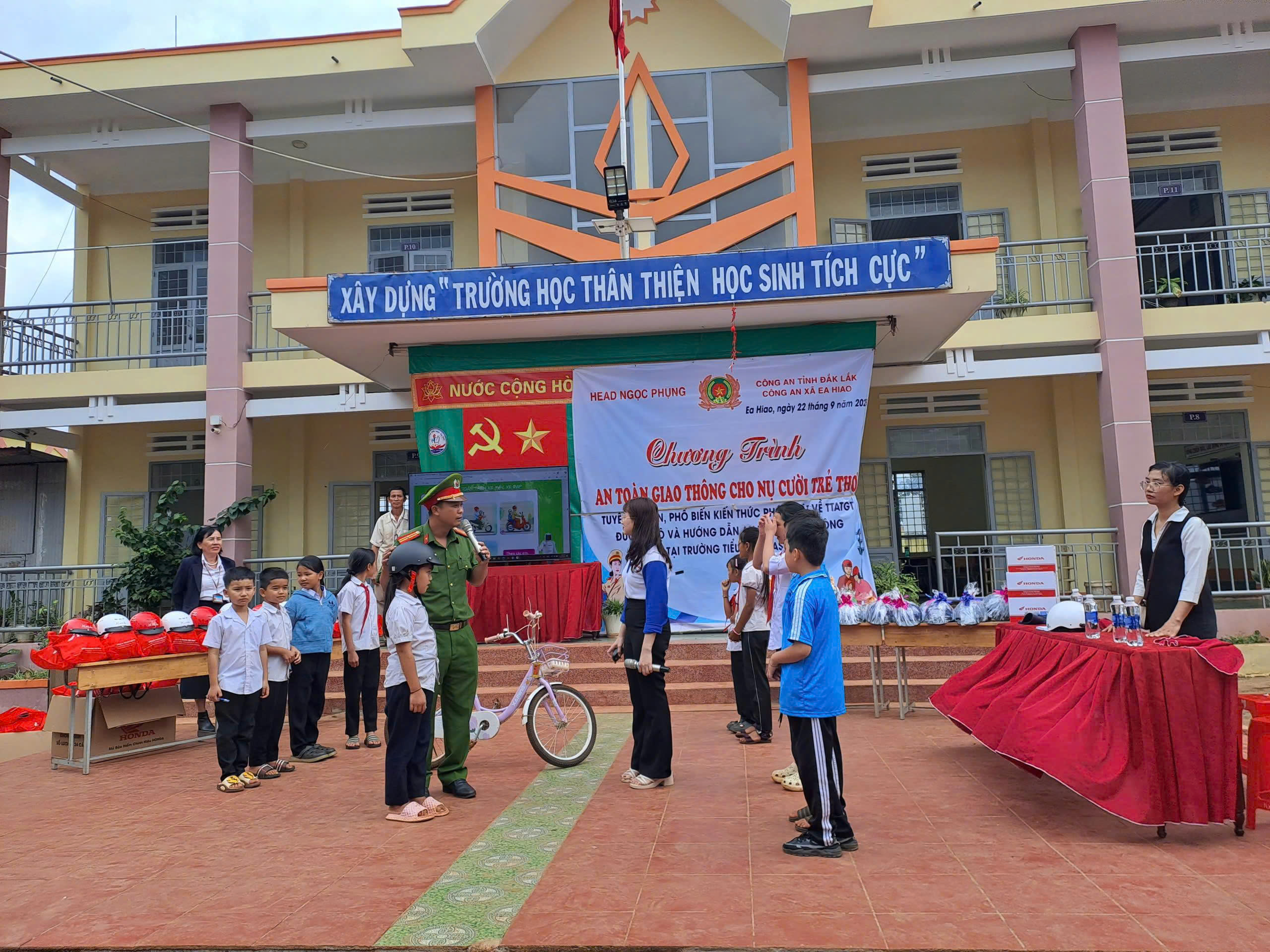 z7039364832510_4aa881ffaa82e00cd3e6672440976949