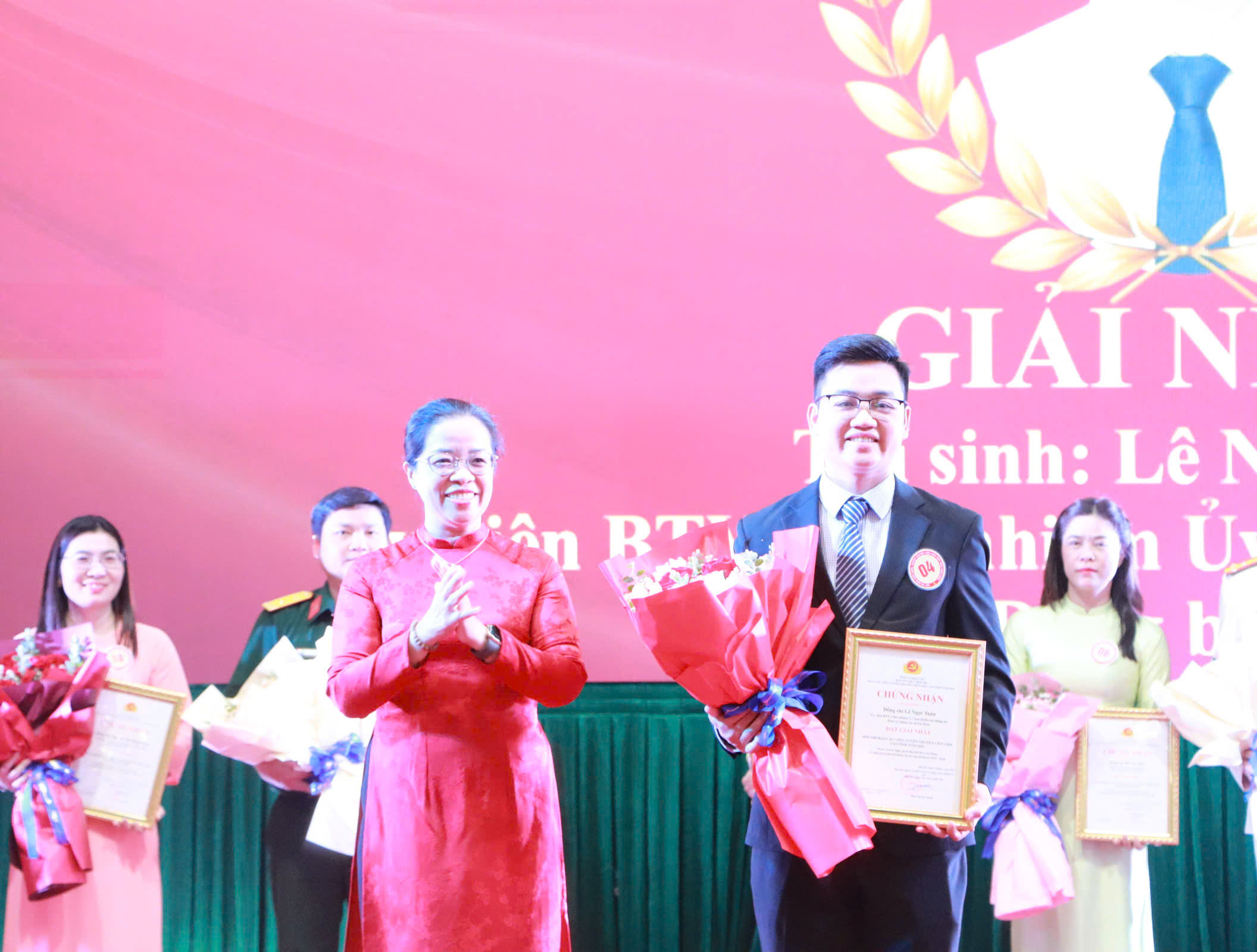 Xã Ea Hiao tự hào có thí sinh đoạt giải Nhất Hội thi Báo cáo viên, Tuyên truyền viên giỏi cấp tỉnh năm 2026