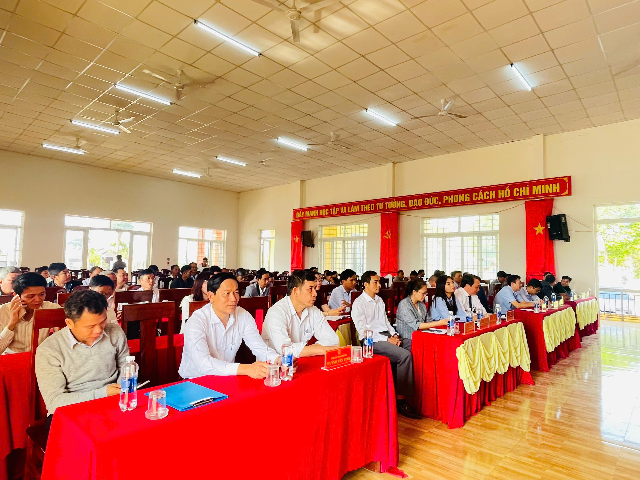 z7638638456625_5f33d942ca7beeef90093609151df835