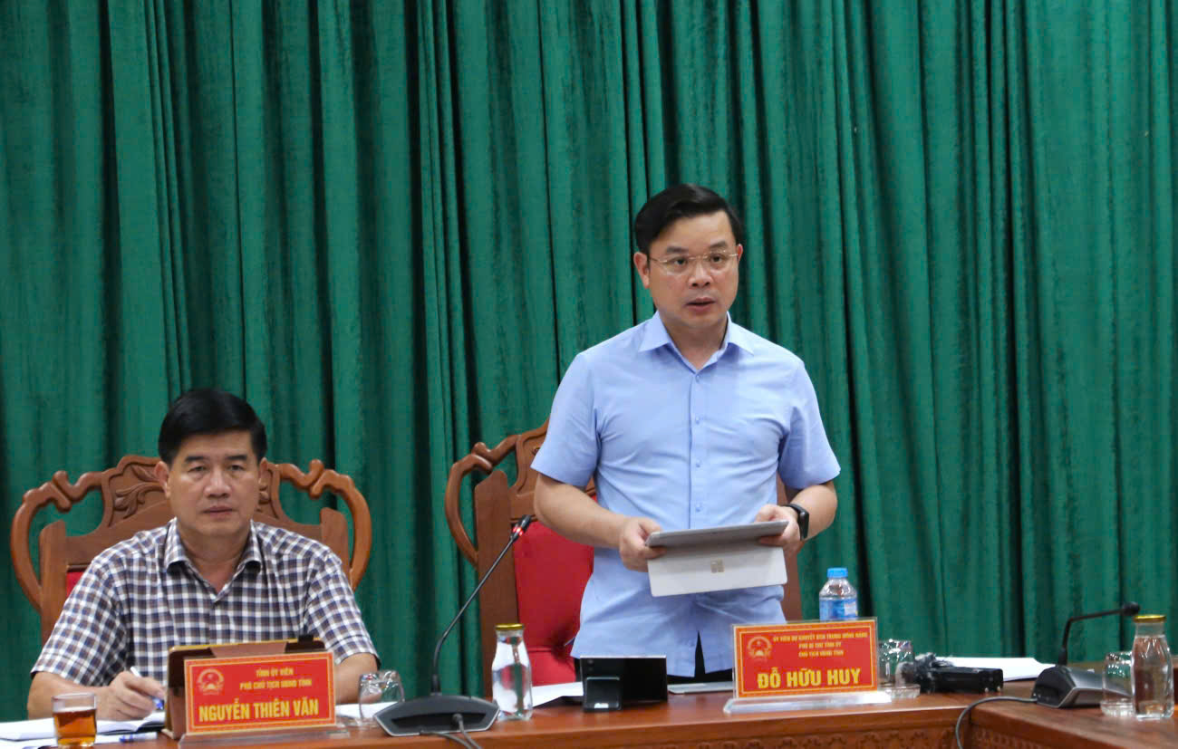 KHẨN TRƯƠNG HOÀN THIỆN PHƯƠNG ÁN SẮP XẾP CƠ SỞ GIÁO DỤC TRÊN ĐỊA BÀN
