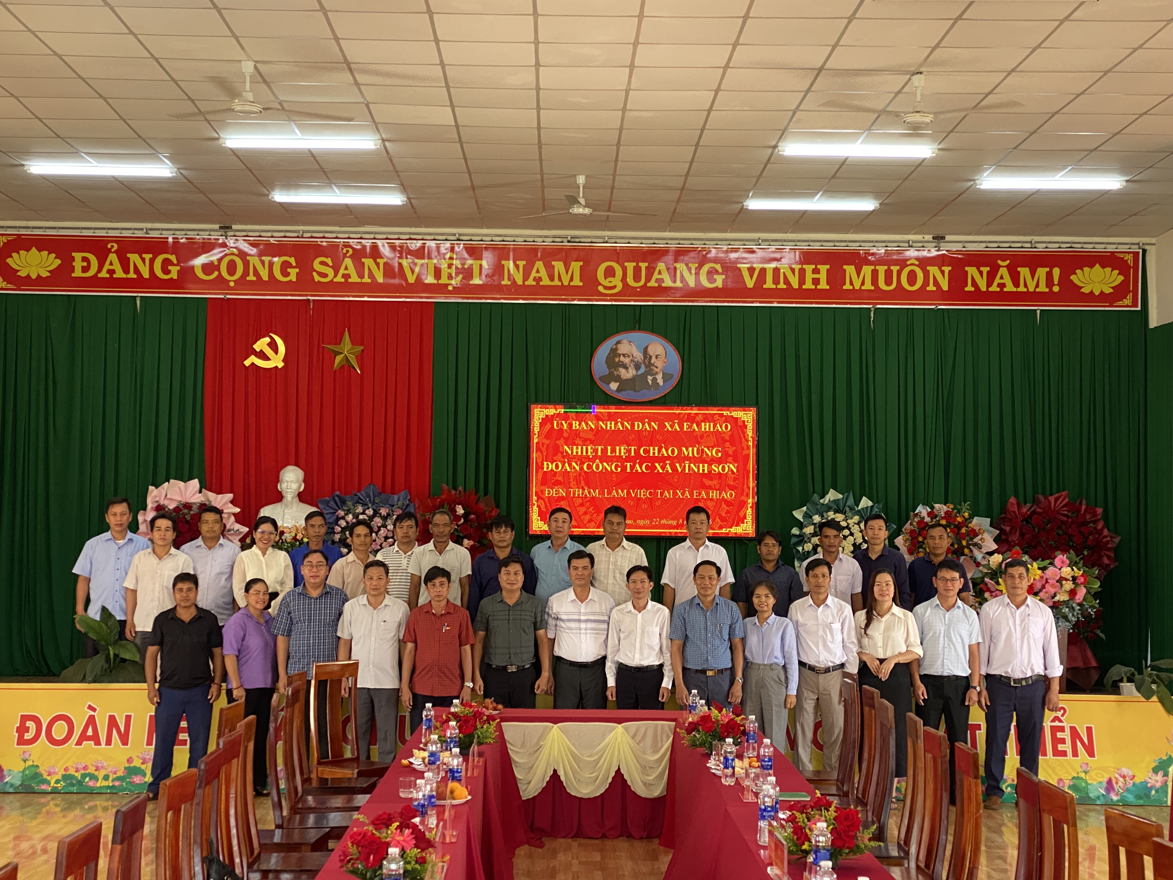 EA HIAO CHIA SẺ KINH NGHIỆM PHÁT TRIỂN NÔNG NGHIỆP VỚI XÃ VĨNH SƠN, TỈNH GIA LAI