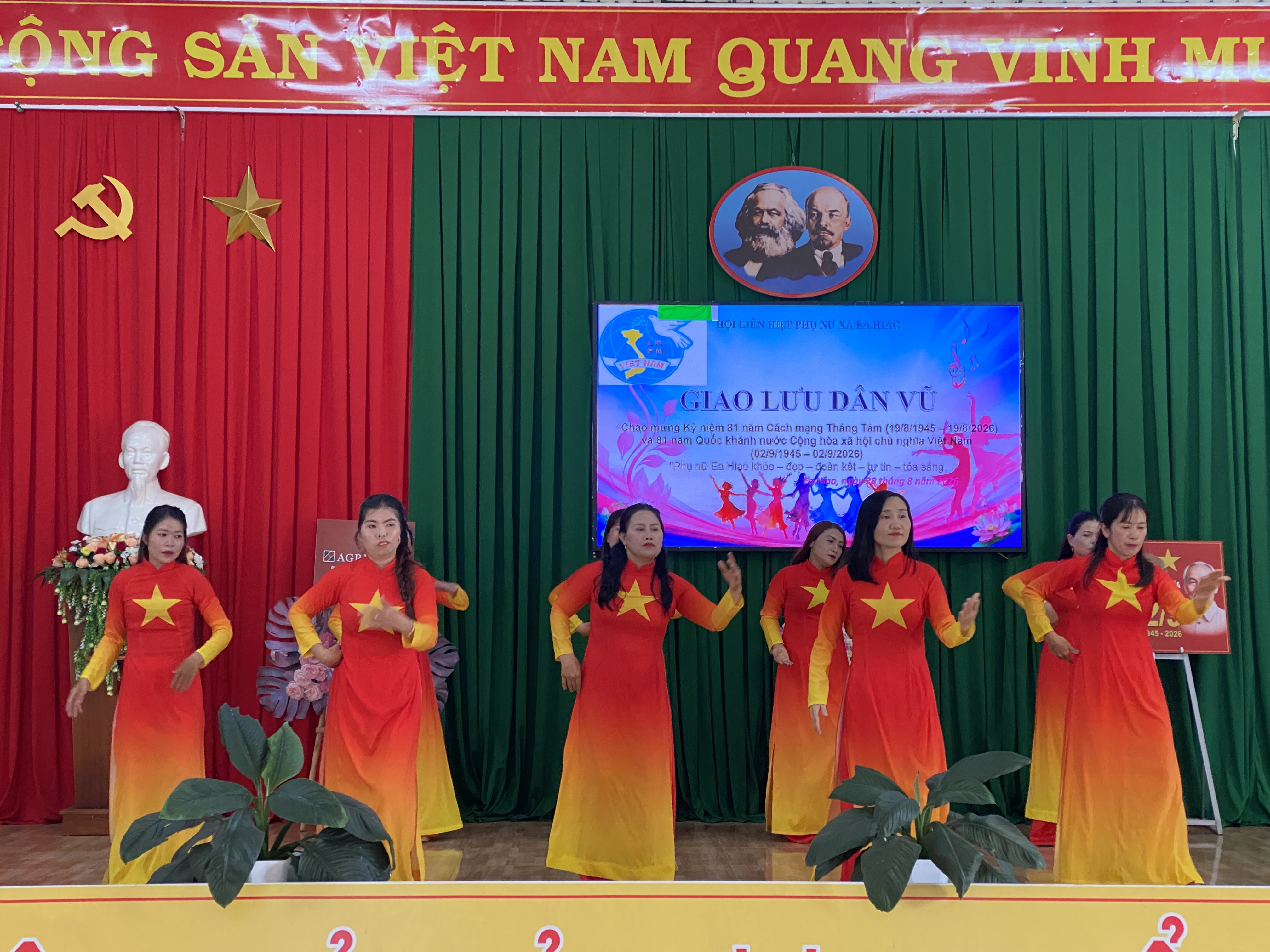 img-e01861.jpg