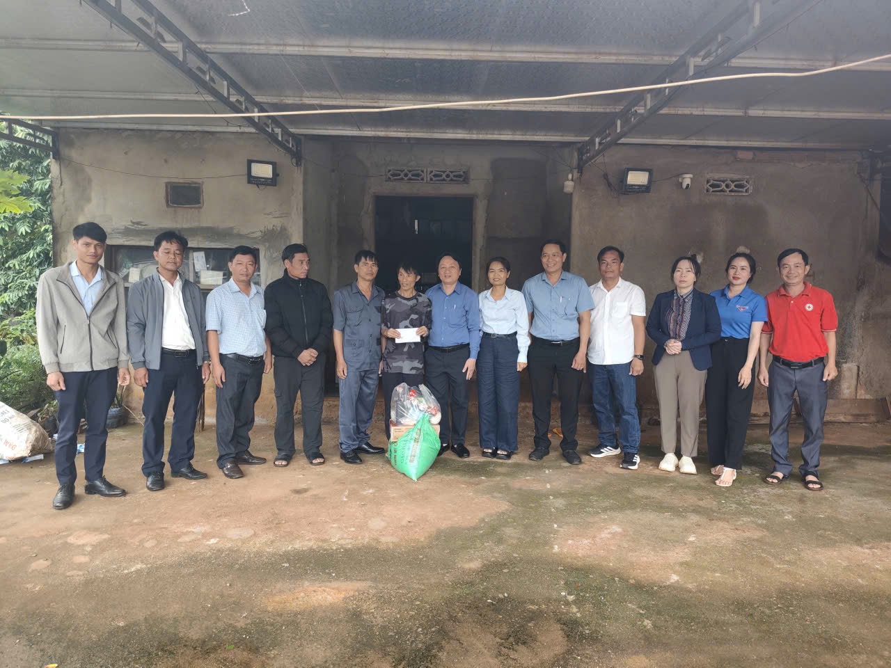 EA HIAO CHUNG TAY GIÚP ĐỠ GIA ĐÌNH MẮC BỆNH TIM, LAN TỎA TINH THẦN NHÂN ÁI