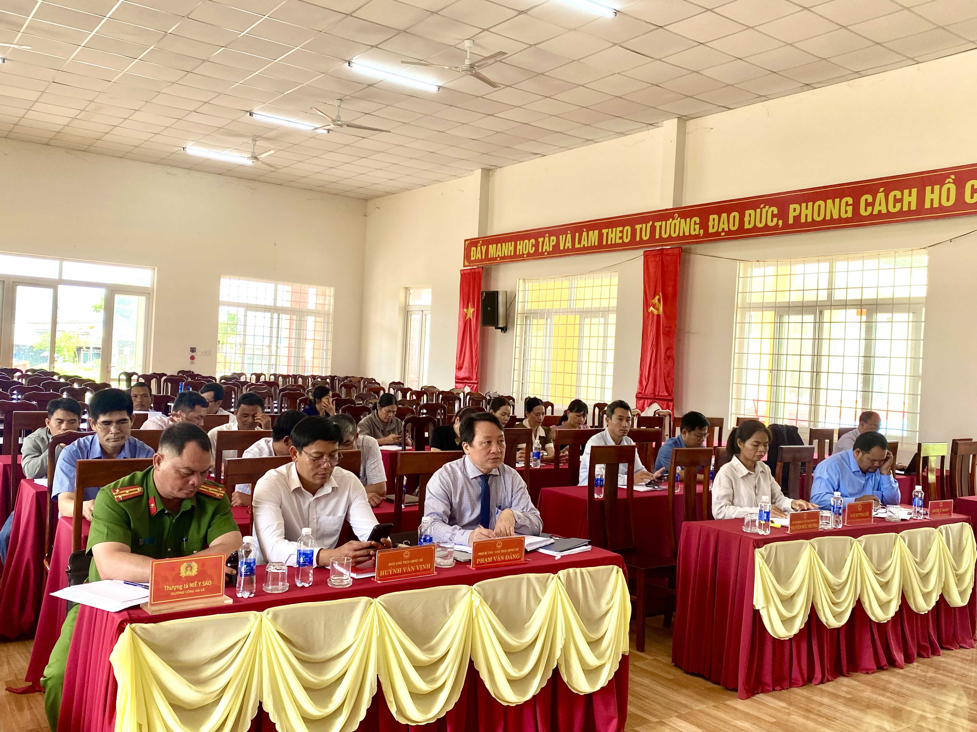 UBND XÃ EA HIAO ĐÁNH GIÁ KẾT QUẢ THỰC HIỆN NHIỆM VỤ PHÁT TRIỂN KINH TẾ - XÃ HỘI THÁNG 7, TRIỂN KHAI NHIỆM VỤ TRỌNG TÂM THÁNG 8 NĂM 2026