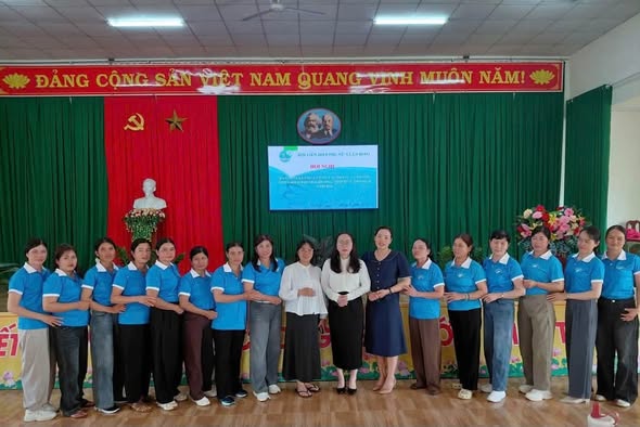Hội LHPN xã Ea Hiao đánh giá kết quả công tác tháng 9, triển khai nhiệm vụ tháng 10