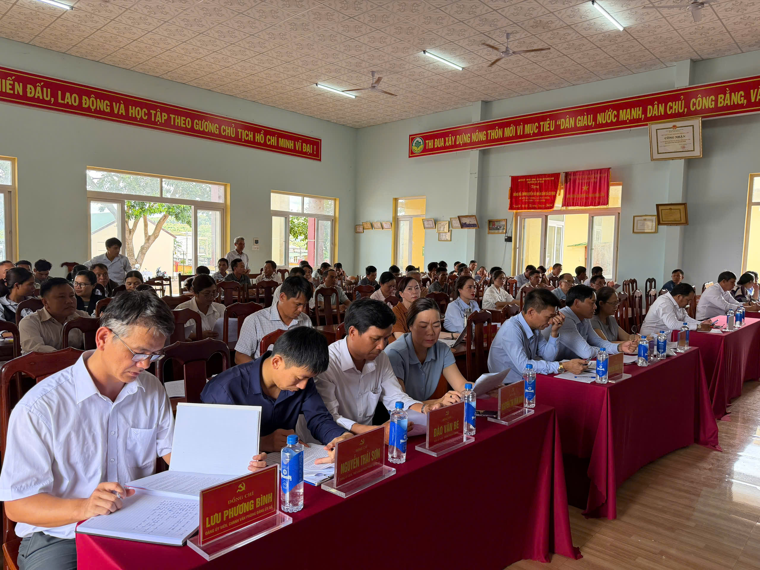 Đảng ủy xã Ea Hiao triển khai, quán triệt Đề án thành lập chi bộ thôn, buôn mới