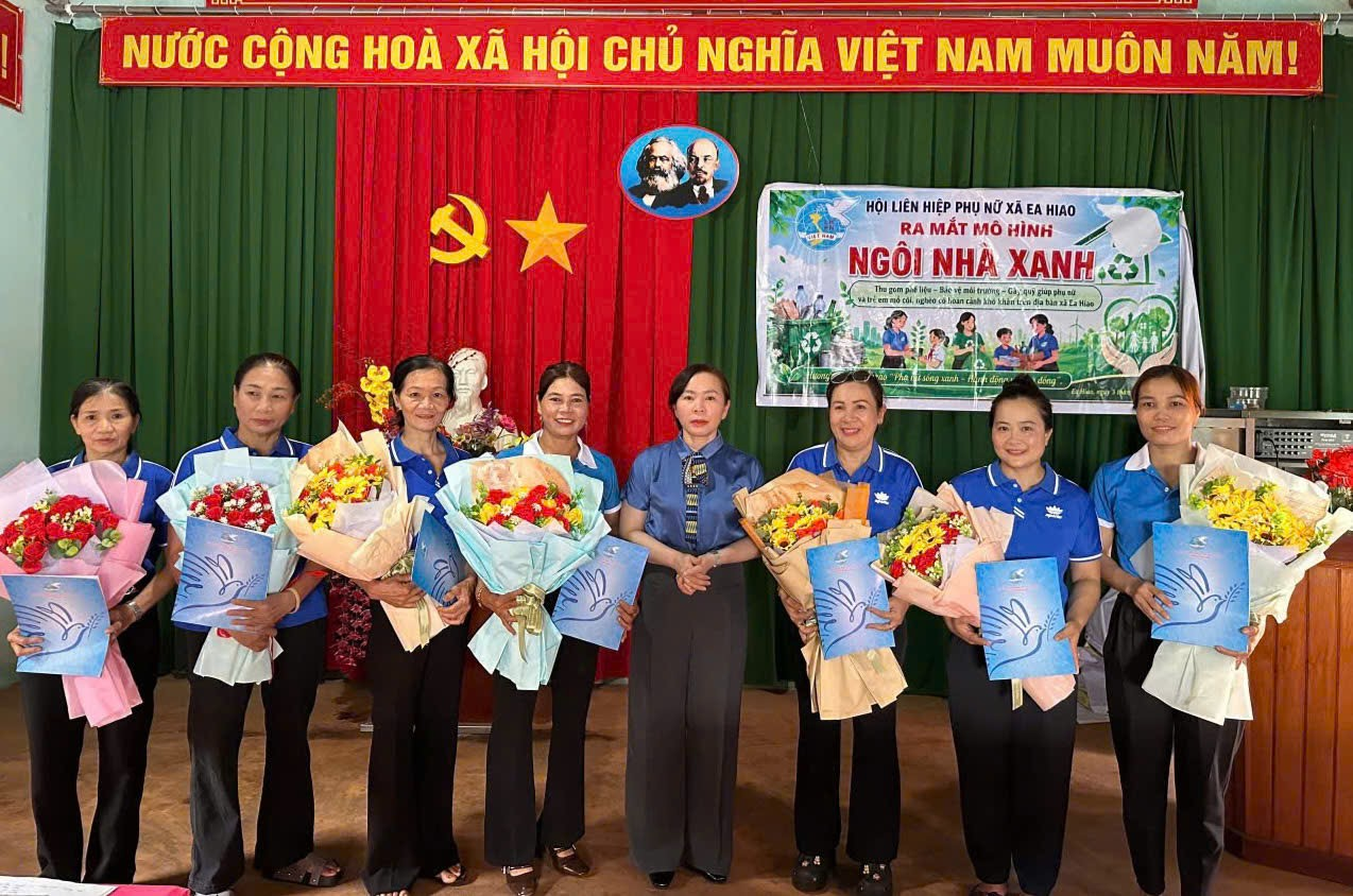Hội Liên hiệp Phụ nữ xã Ea Hiao ra mắt mô hình “Ngôi nhà xanh”