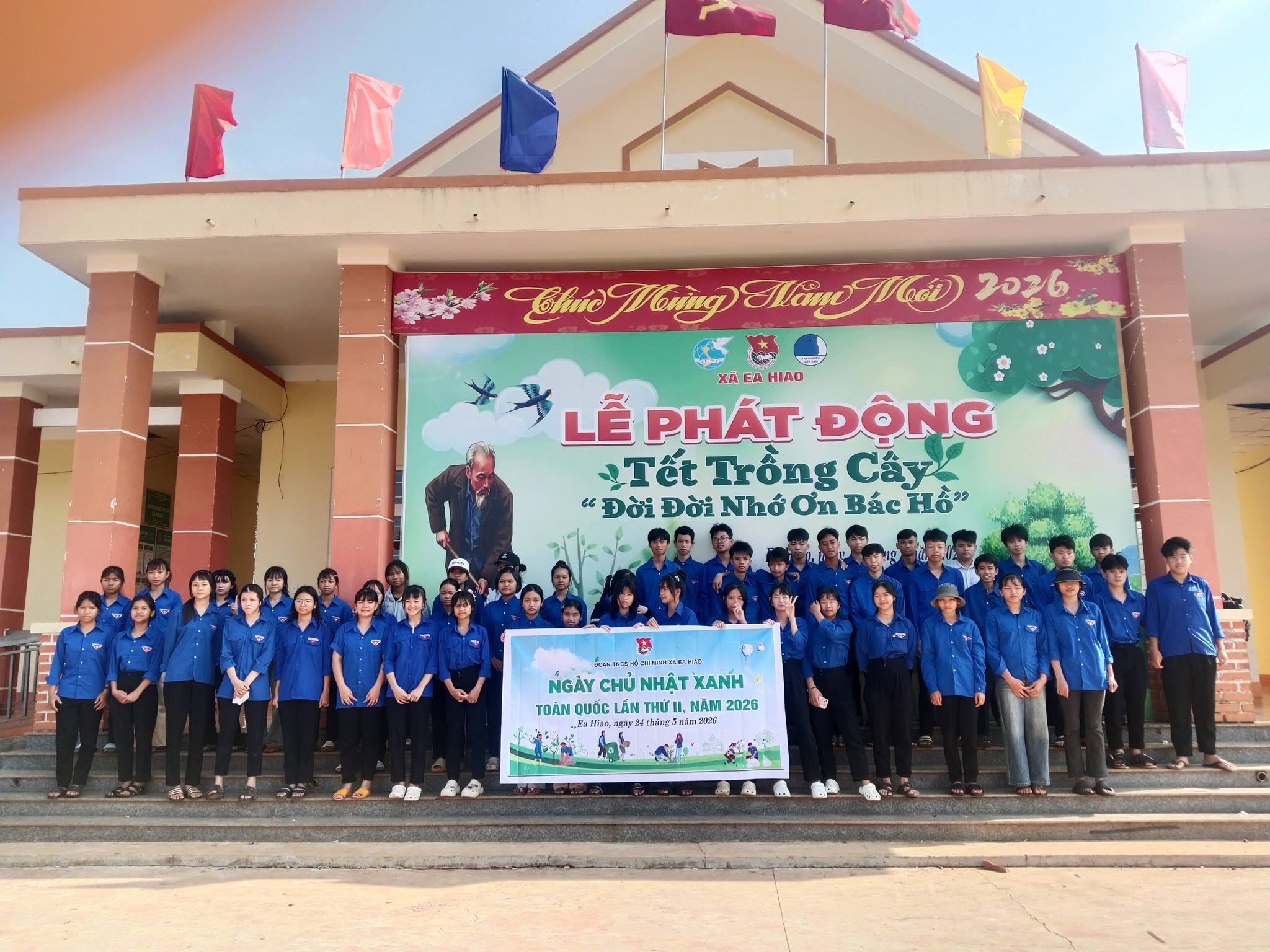 Đoàn Thanh niên xã Ea Hiao chung tay bảo vệ môi trường