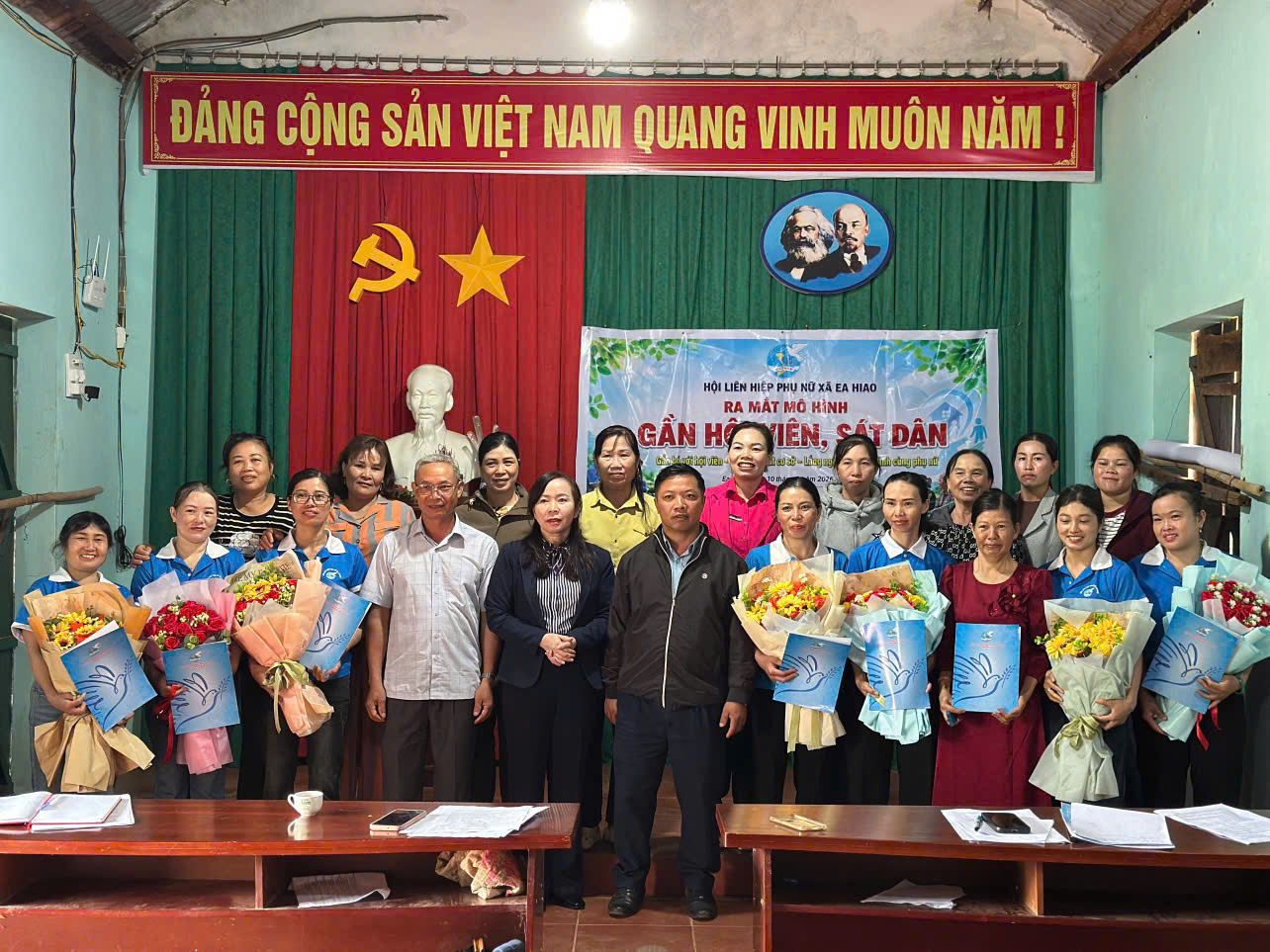 Hội liên hiệp phụ nữ xã Ea Hiao ra mắt mô hình  “Gần hội viên, sát dân” tại thôn 7