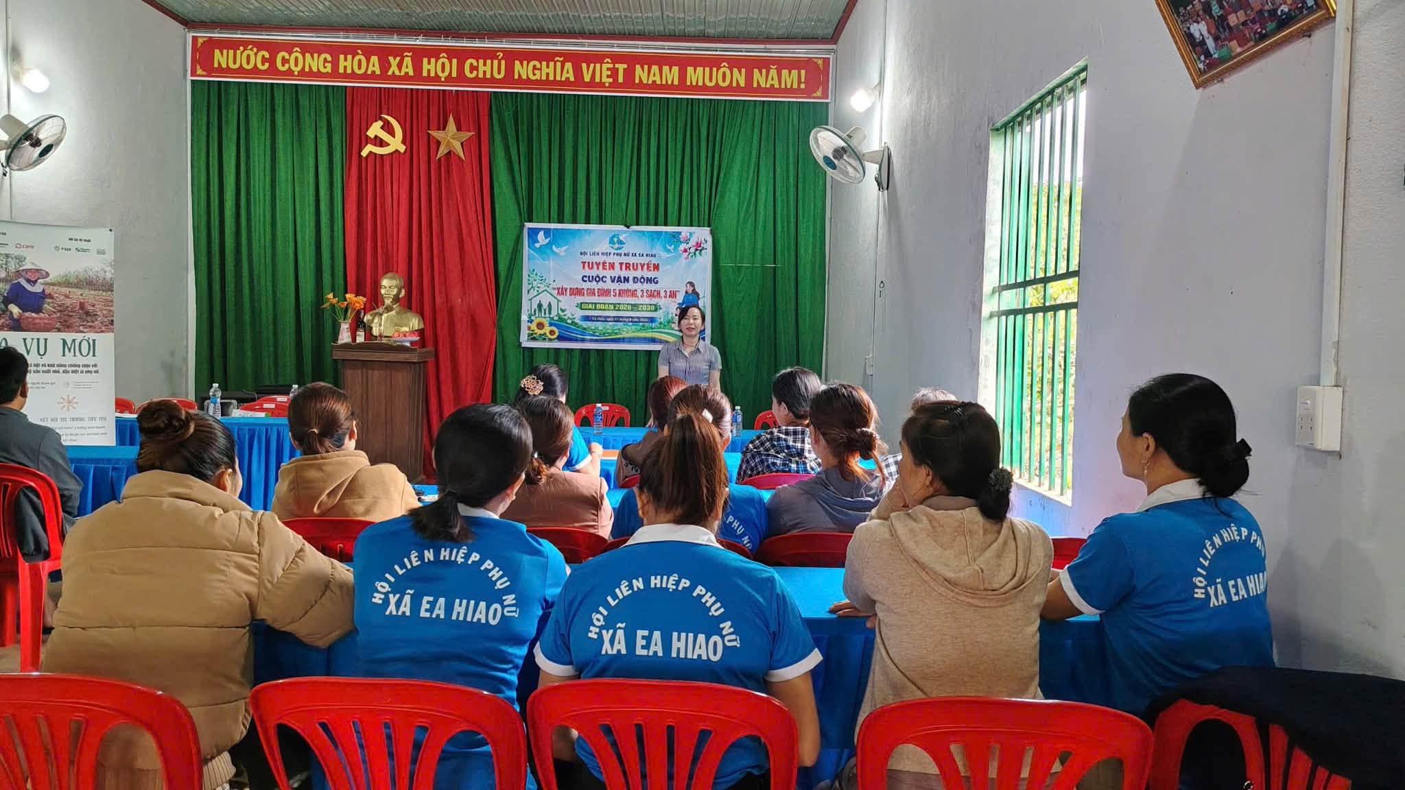 Hội LHPN xã Ea Hiao tuyên truyền cuộc vận động  "Xây dựng gia đình 5 không, 3 sạch, 3 an" giai đoạn 2026 – 2030