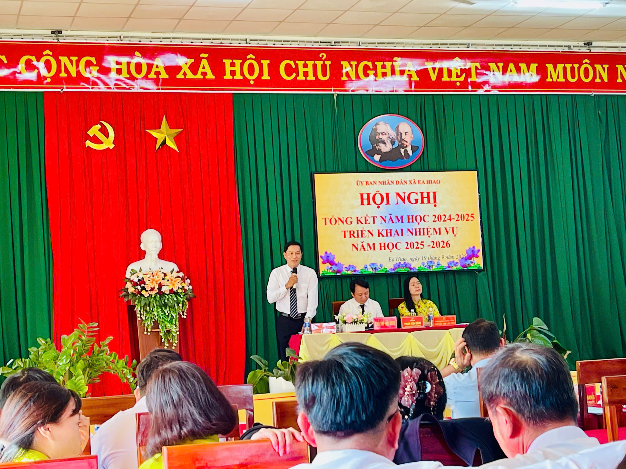 z7160492149069_29ba6443dce45992eba1091875f0ab5c